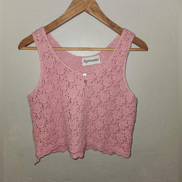 Vintage Tops - Vintage 1980s Cotton Pink Knit Sleeveless Tank Abalone Buttons by Knitmania
